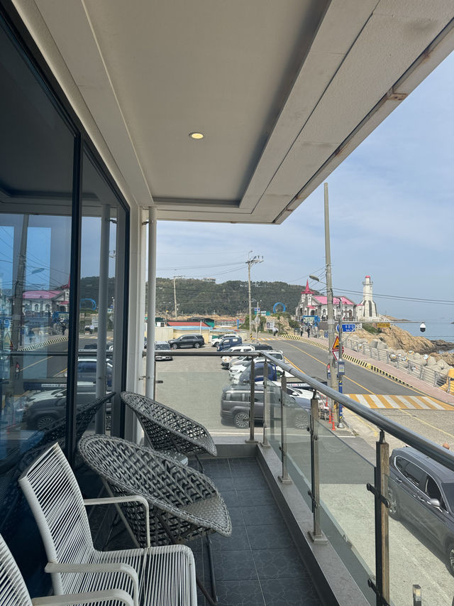 죽성드림성당 바다뷰 카페라 더더욱 예뻣던 감성카페! 