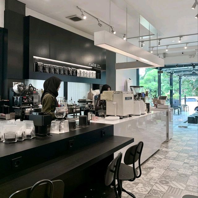 AWOR COFFEE KALIURANG | HAPPY ENJOY YOUR DAY