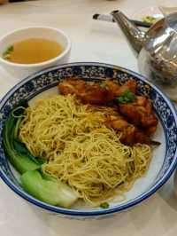 Enjoying a weekday lunch with family!