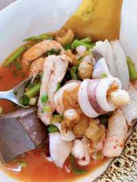 ย้อนเวลาไปทานก๋วยเตี๋ยวชลบุรี🍤