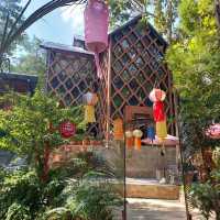 Zombie Cafe' เปลี่ยนบ้านเก่ามาเป็นร้านกาแฟ