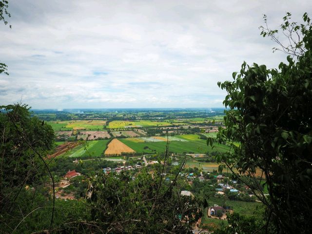 เขาหน่อ จ.นครสวรรค์