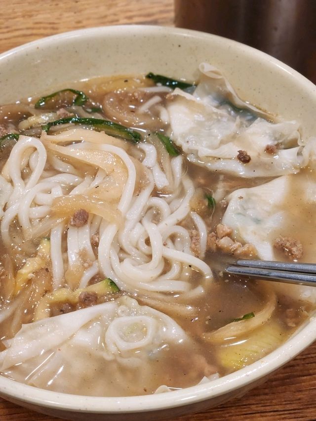 명동에서 오래도록 자리잡고 있는 터줏대감, 명동교자