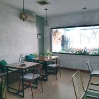 ONE OF THE COFFEE SHOPS ON JL. SABANG