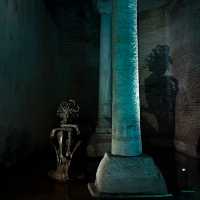 Beautiful and eerie ancient treasure 