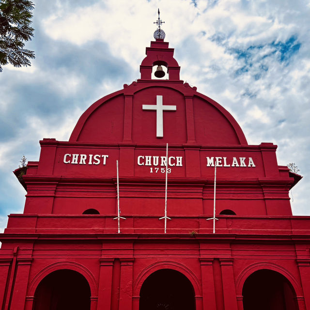 "Christ Church Melaka: A Testament to Dutch Colonial Legacy"