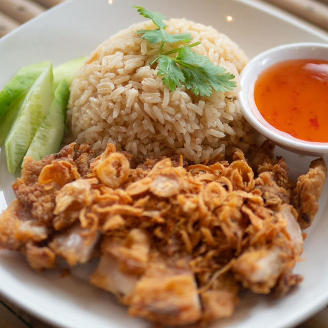 ”ร้านเรือนคุณนาย“เปิดตัวเมนูใหม่ข้าวมันไก่สิงคโปร์