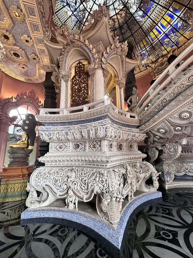 The mind blowing Erawan Museum, you need to see it to believe it!