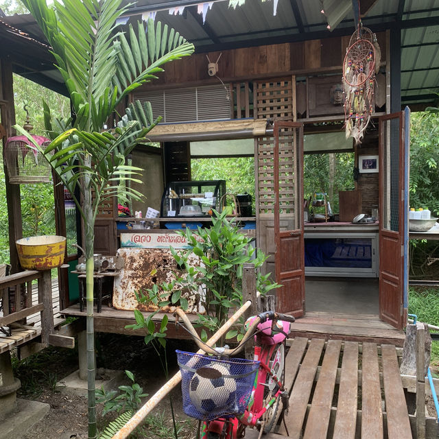 มินิบาร์ โรงนา คาเฟ่ สมุย
