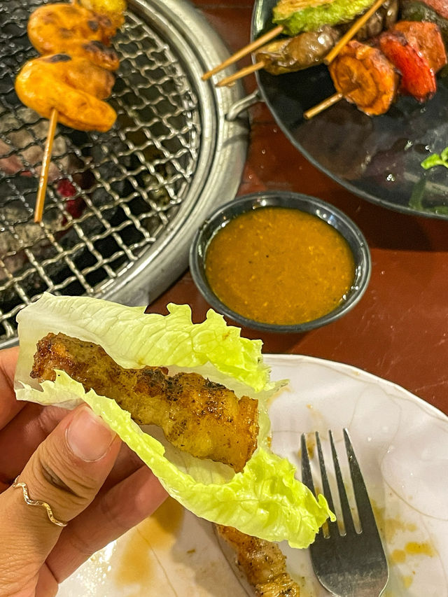 사파 다양한 꼬치가 있는 로컬 꼬치구이 맛집