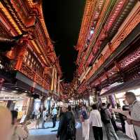 豫園逛夜市人潮
