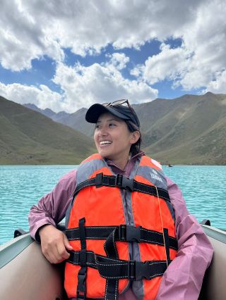 Guide to hiking Kol Tor Lake (the BLUEST LAKE EVER)