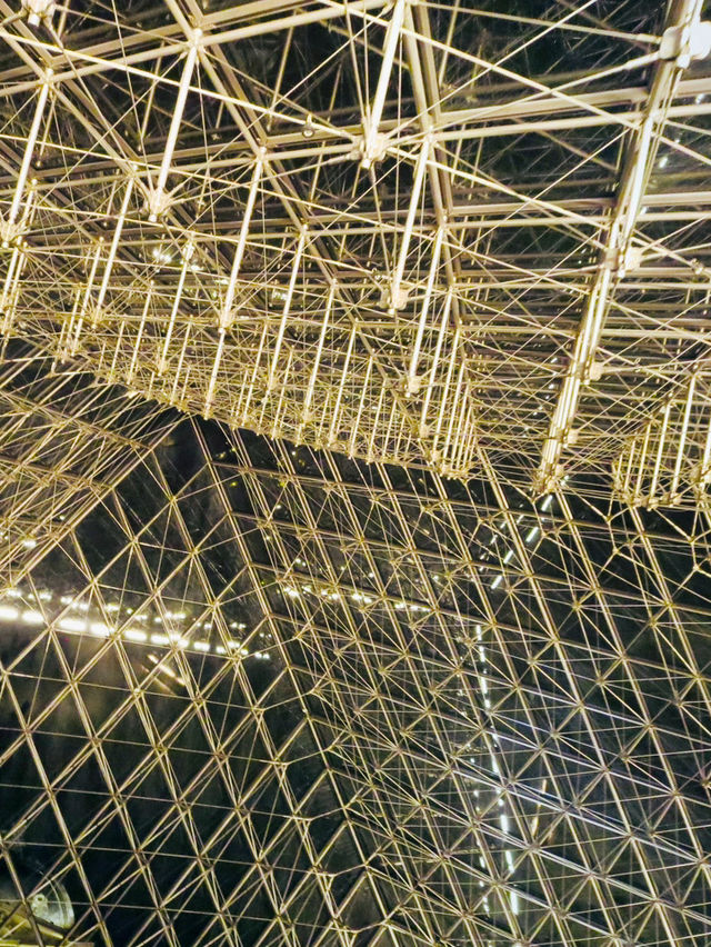 【フランス:パリ】世界一の美術館とも呼ばれるルーブル美術館