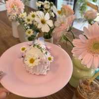 可愛すぎる！お花ケーキ💐