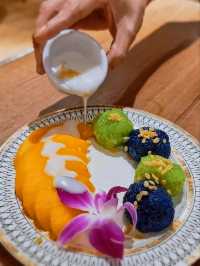 旺角樓上餐廳，充滿異國風情氣氛，主打泰國和東南亞美食