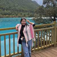 The Bluest lake I’ve ever seen. This is not Switzerland, this China.