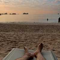 Beautiful Morning Sunrise and Delicious Breakfast at Flamingo Cat Ba Resorts