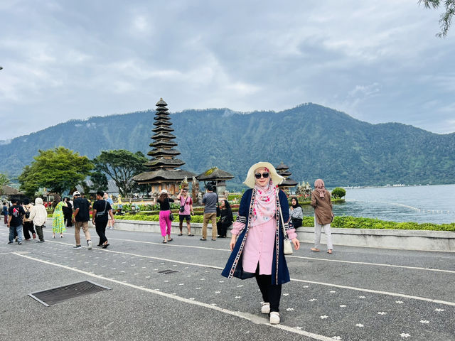 วัดอูลันดานูบราตัน (Pura Ulun Danu Bratan)