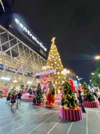 "centralwOrld Merry Ville 2025"