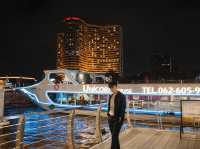  #บุฟเฟ่ต์ UNICORN CRUISE 🦐 🦪  ยามค่ำคืน
