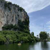 เขาทะนาน ทุ่งทานตะวัน จังหวัดสตูล