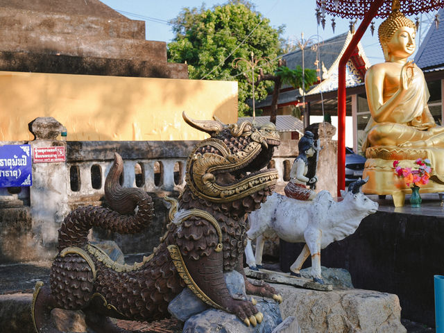 วัดพระแก้ว วัดเก่าแก่ ศิลปะล้านนาริมฝั่งโขง