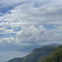 토바 호수 (lake Toba)의 매력에 빠져보세요!