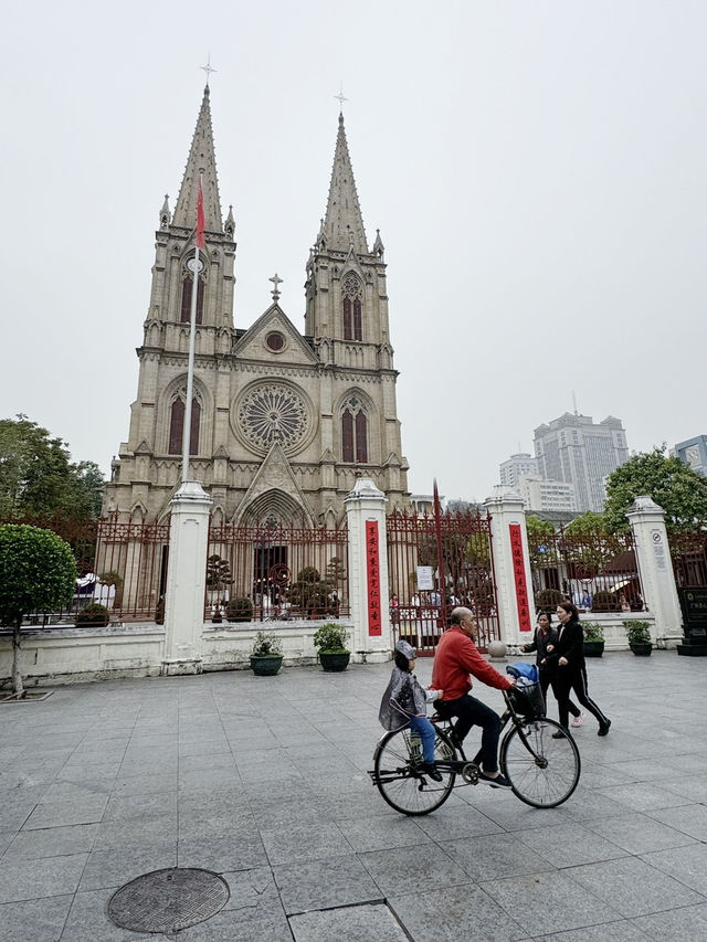 โบสถ์สไตล์ Gothic สวยๆที่ Guangzhou 