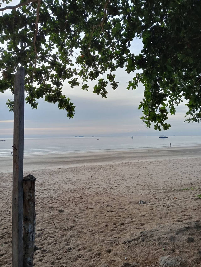 หาดทุ่งวัวแล่น จ.ชุมพร 🌊