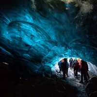 冰島係Blue IceCave冬天去就最好不過
