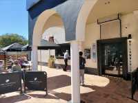 Mr. Lawrence Cafe