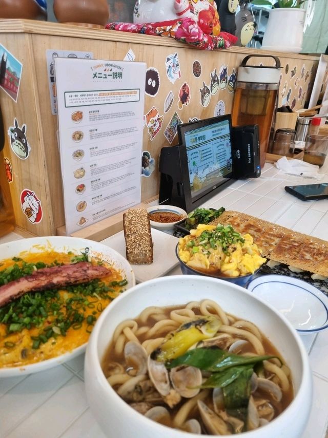요미우돈교자 서면점🍜부산 여행 중 만난 일본 감성 우동 맛집!
