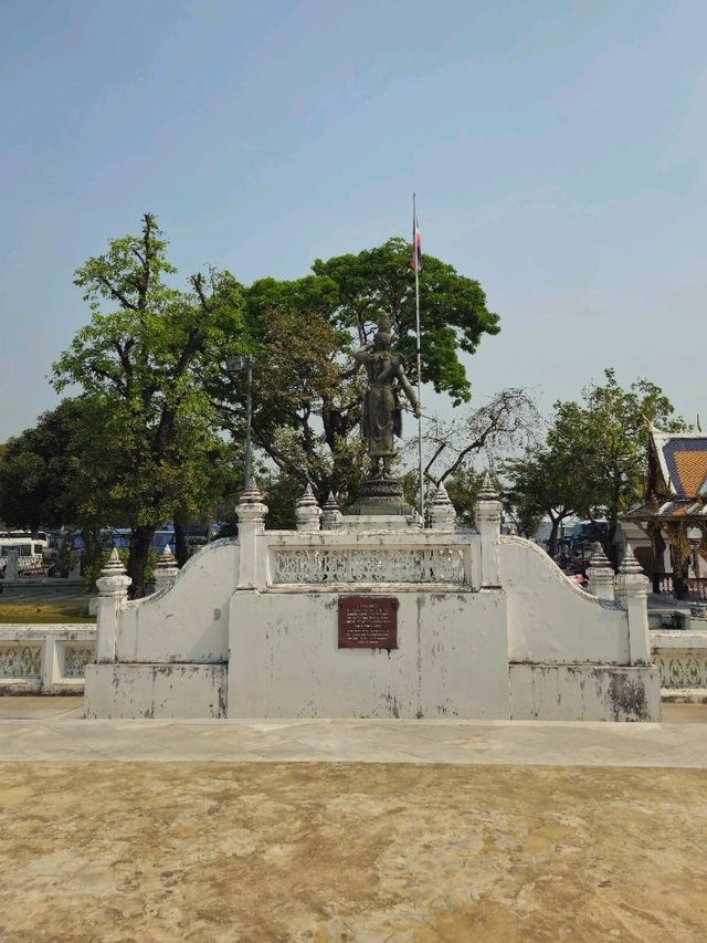 พระที่นั่งพุทไธสวรรย์: สถานที่แห่งประวัติศาสตร์
