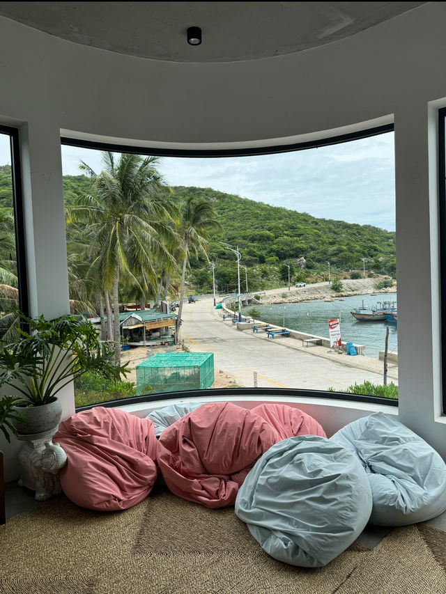 BEST VIEW HOTEL IN VINH HY, VIETNAM 🇻🇳