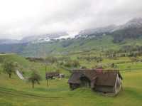ชวนนั่งรถไฟชมวิวในสวิส 