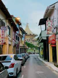 Evening Stroll Through Kuching’s Charming Streets