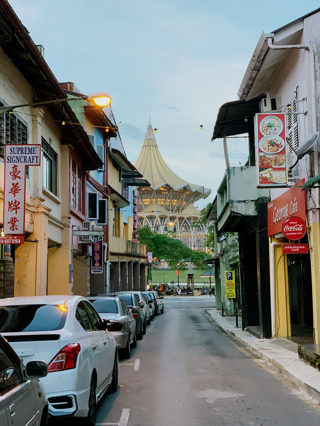 Evening Stroll Through Kuching’s Charming Streets