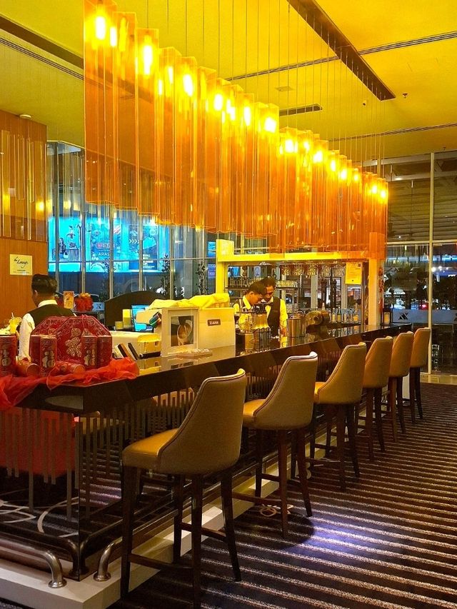 LATE NIGHT UNWIND AT THE LOUNGE, ZENITH HOTEL KUANTAN