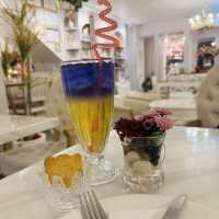 Scones, Cakes & Tea – The Perfect Afternoon Escape