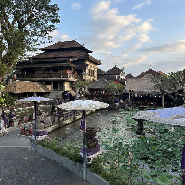 【バリ】🇮🇩 サラスワティー寺院