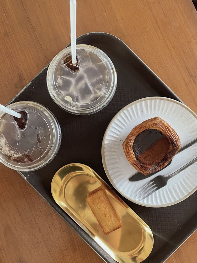 KRISP Café คาเฟ่ของพลอย ชิดจันทร์ ,เชียงใหม่
