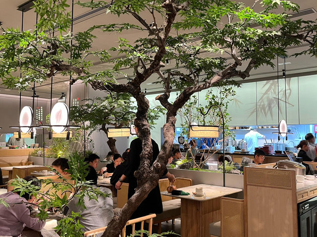 一嚐由米芝蓮名廚俞斌主理一系列香港限定菜式😋😋 一嚐由米芝蓮名廚俞斌主理一系列香港限定菜式😋😋