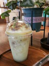 Charlotte Hut Coffee & Tea Bar