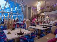 "Wonder of the Seas: The Ship That Feels Like a Dream (And Maybe a Lite Hangover)" 🌟🚢🍹  