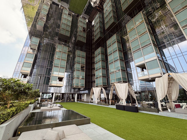 Unforgettable Stay at Pan Pacific Singapore