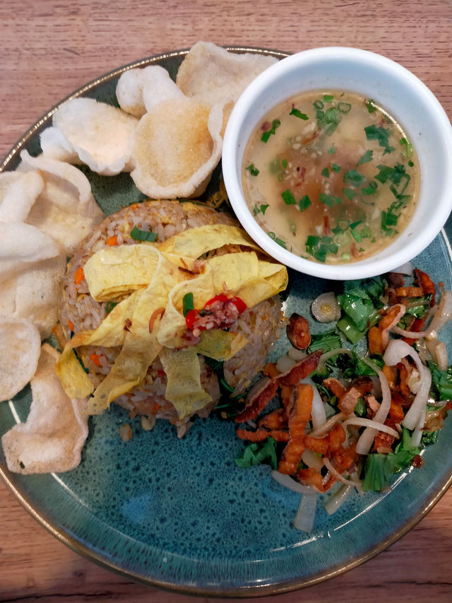 Fueling the foodie within - CRAVEAT 🍽️