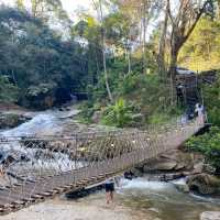 ร้าน River Rock Cafe Hill คาเฟ่ริมน้ำตก