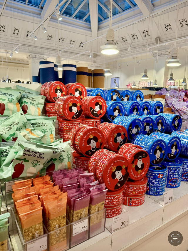 A Day Wandering Through Copenhagen – Art, Design & Bakery Vibes