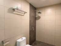 "1 Orange Hotel Sepang:The Budget Pit Stop Near KLIA"