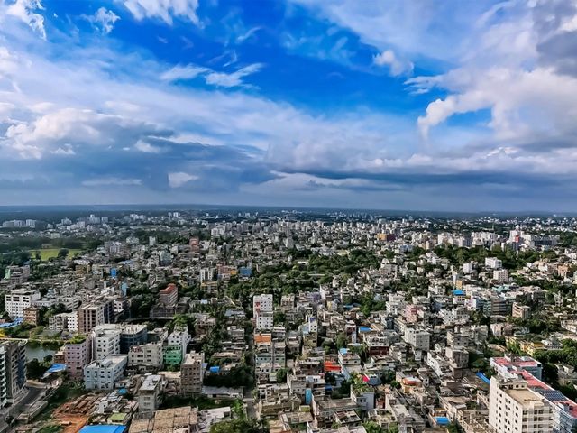 One Day in Dhaka: Chaos, Culture & Colors of the Capital